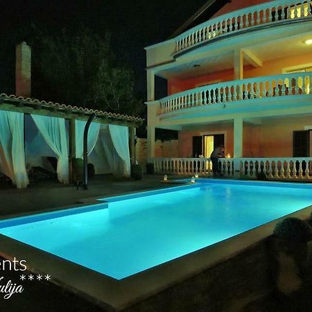 Apartmani Julija Vodice Esterno foto