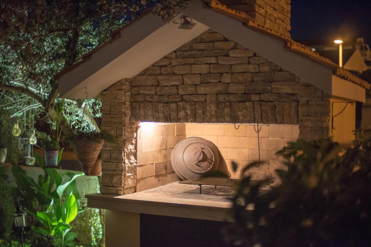 Apartmani Julija Vodice Esterno foto
