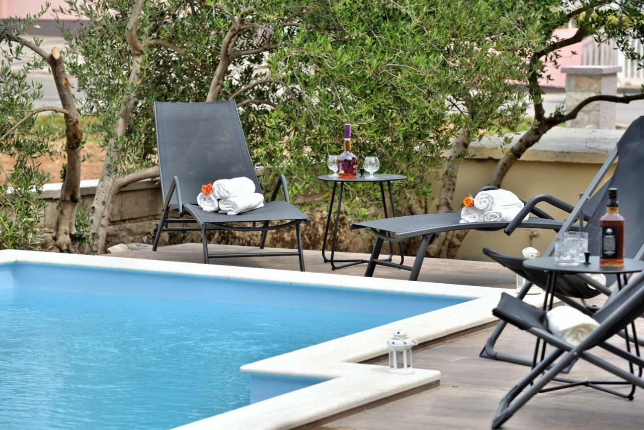 Apartmani Julija Vodice Esterno foto