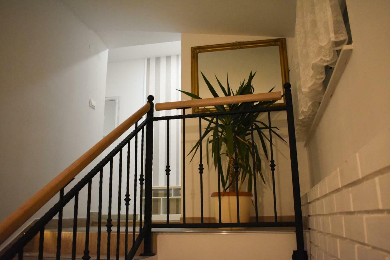Apartmani Julija Vodice Esterno foto